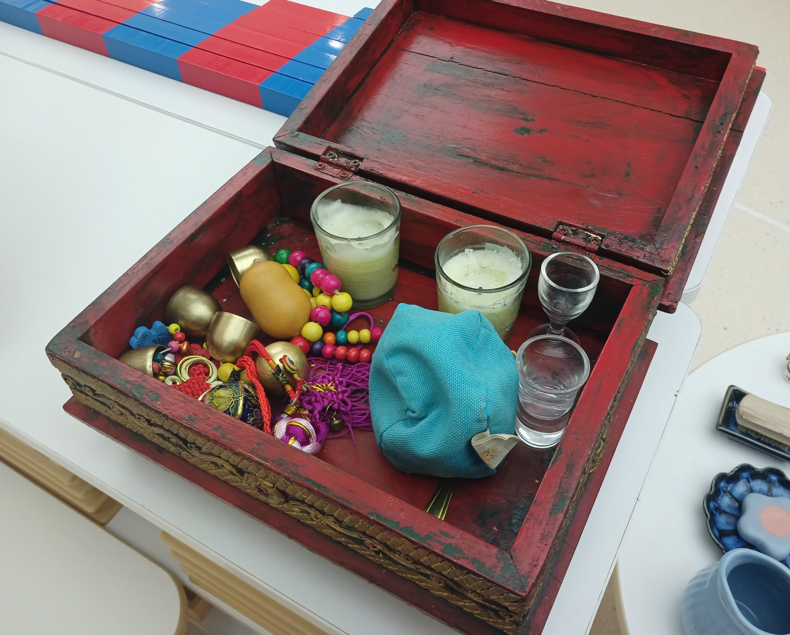 Child using a dressing frame
